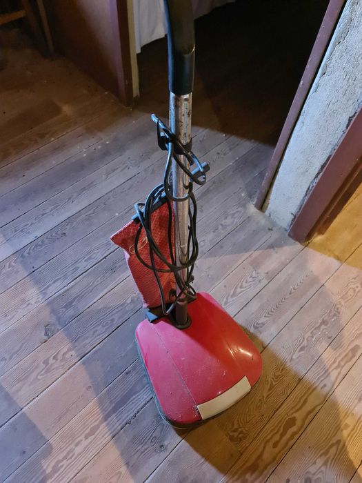 Enceradora/Aspirador Antiga Hoover