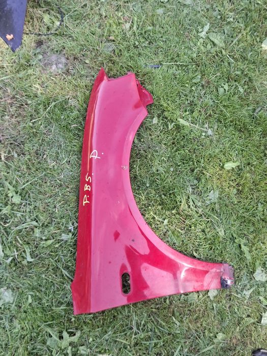 Błotnik prawy volkswagen Passat b5 LY3D kod lakieru bez rdzy