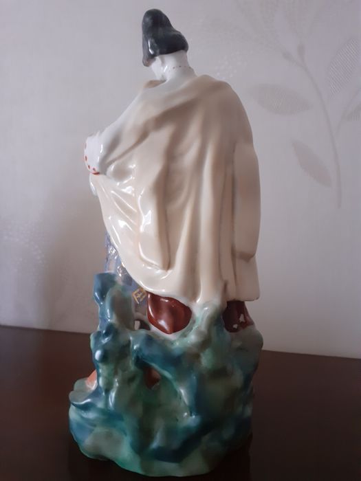 Статуетка ,, Наталка Полтавка"