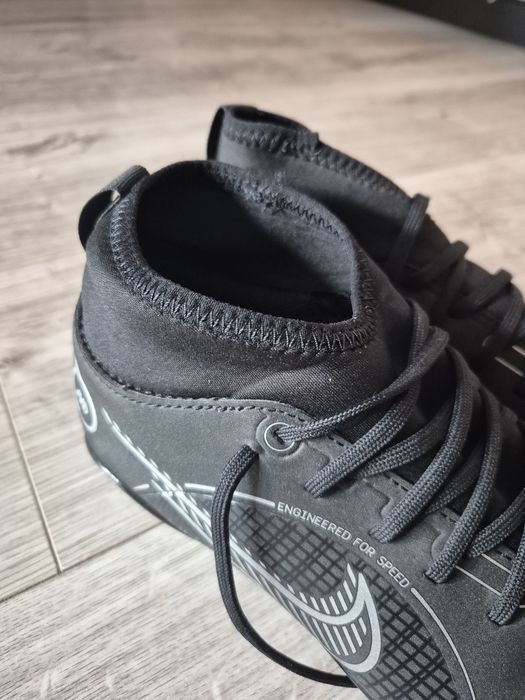 Korki Nike piłka nożna  37,5