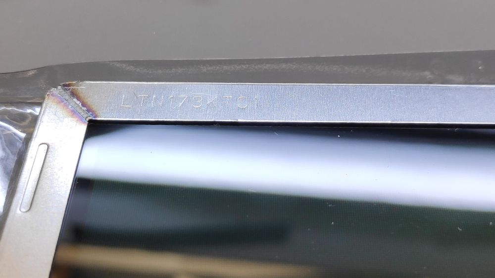 Нова матриця LTN173KT01