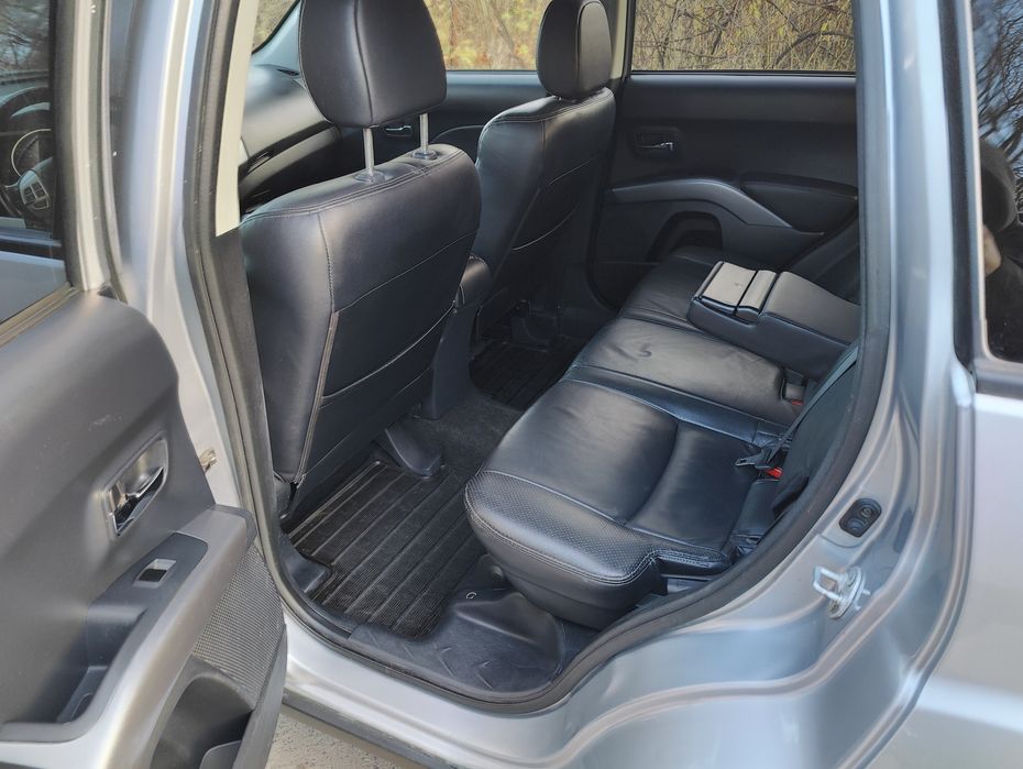 Mitsubishi Outlander XL 2.0D 4×4 7 місць 2007 рік для ЗСУ та