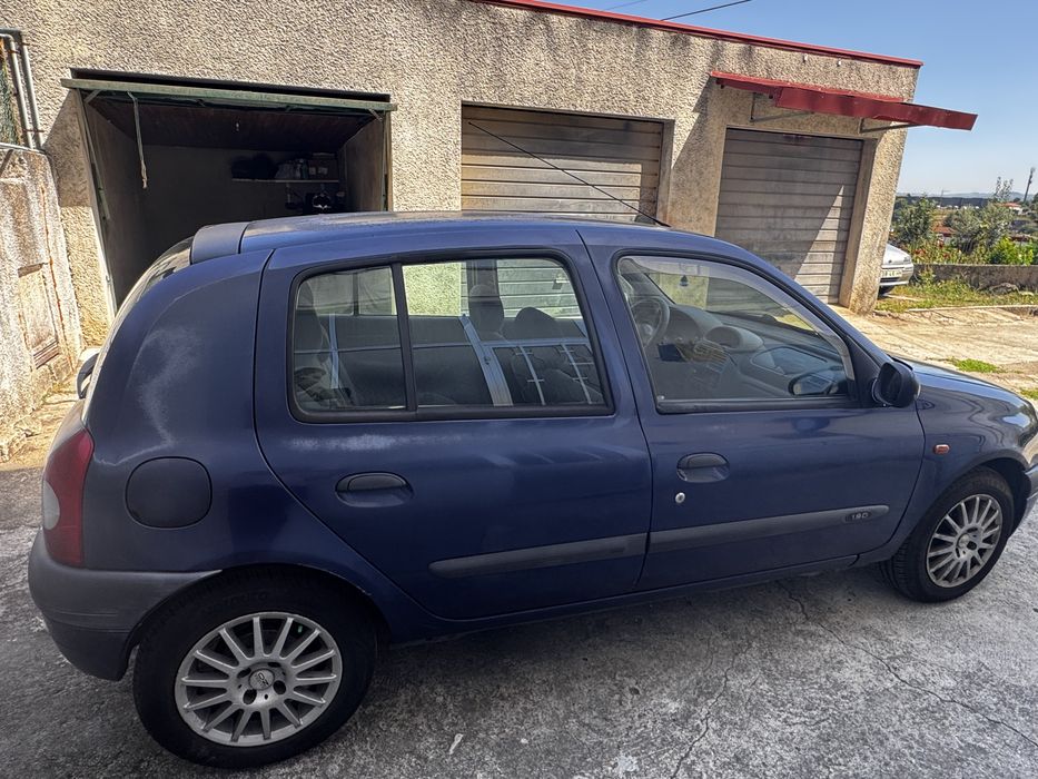 Renault Clio 1.9