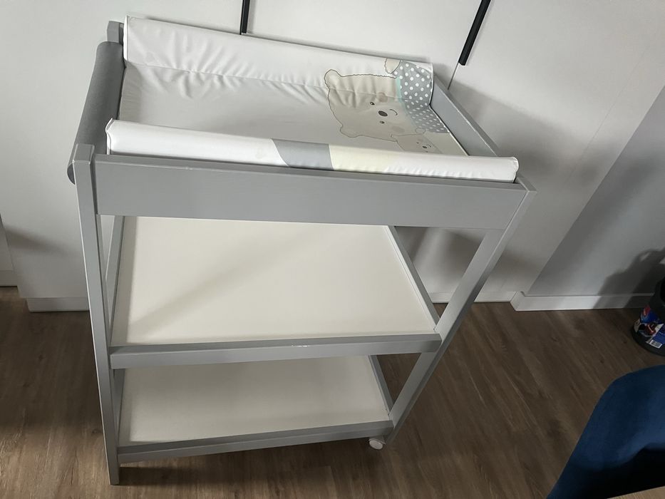 Klupś półko-przewijak szary