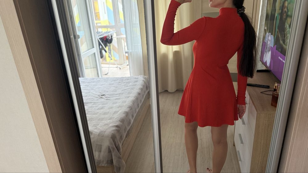 Платье zara оранжевое