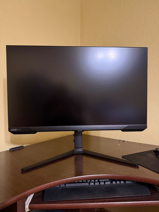 Монітор 32" Samsung Odyssey G7 LS32BG70 (4K, 144Hz, IPS, Smart TV)