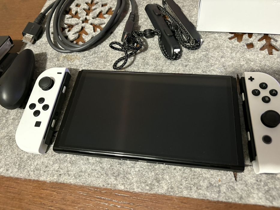 Nintedo Switch Oled Jak Nowy