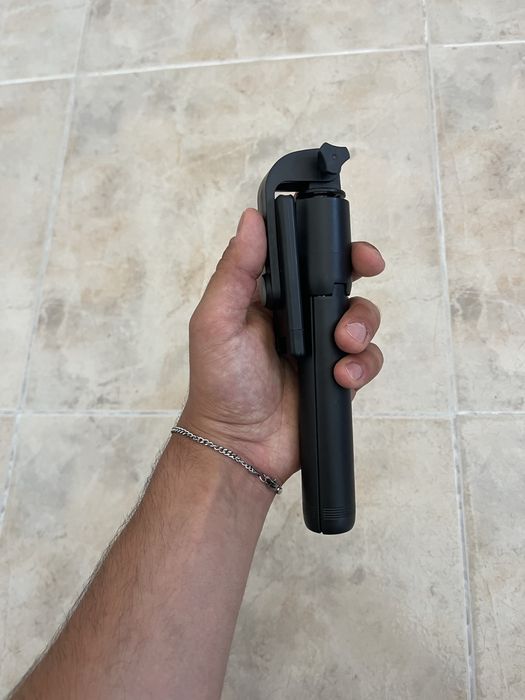 Pau de Selfie Bluetooth com Tripé Integrado | Até 70 cm