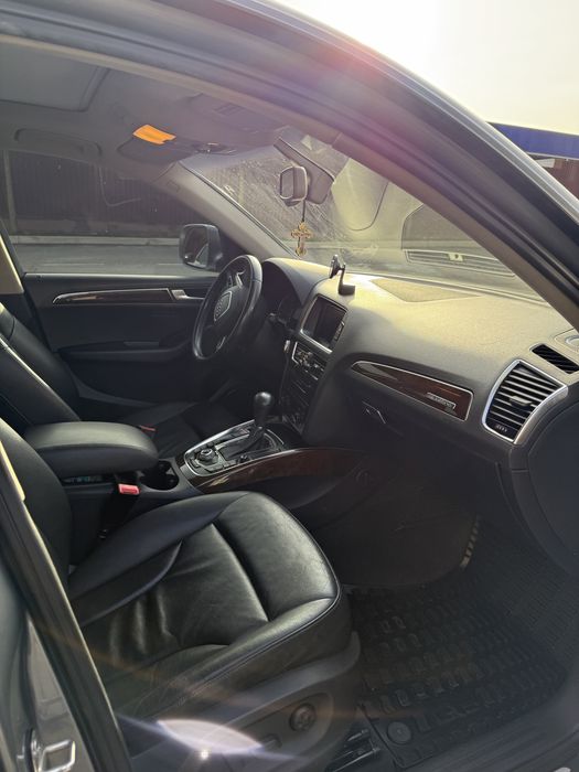 Audi Q5 Преміум