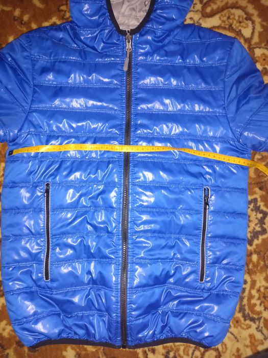 Куртка  на хлопця.