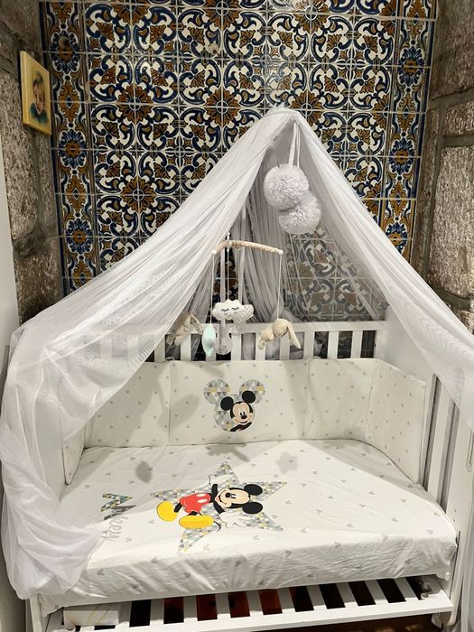 Berço e colchão novos