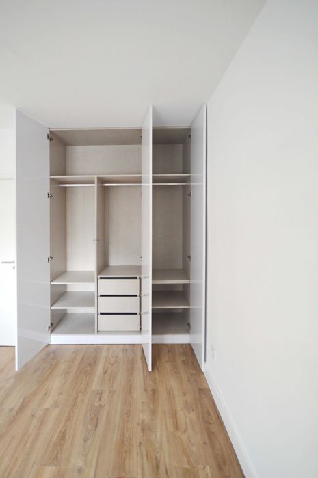 Apartamento T2 totalmente renovado 67 m2, R/C - Av. Brasil  - Amadora