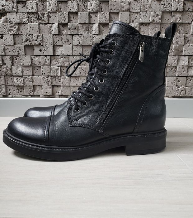 Ботинки чорнi шкiрянi