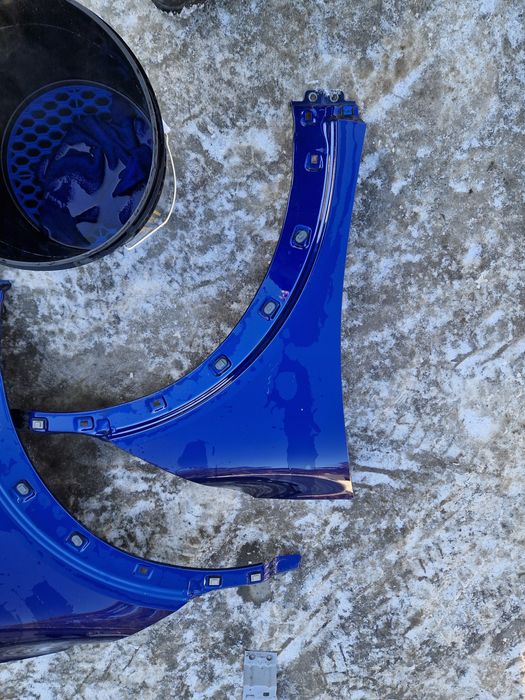 kia ev6,  крило переднє праве білий перламутр, синє