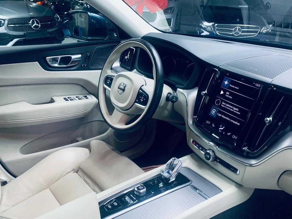Volvo XC60 2.0 B4 Plus Bright