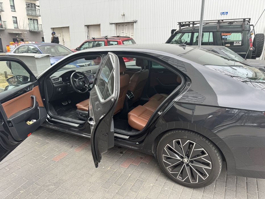 Віп Трансфер. Хелм-Варшава/Краків/Вроцлав/Катовіце/Прага/Берлін.