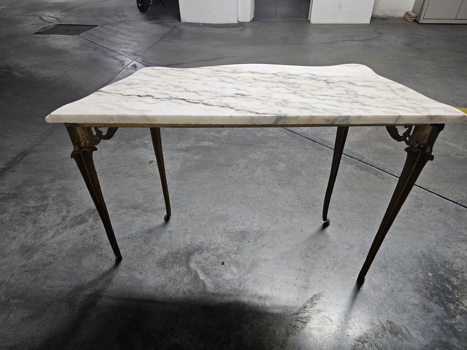 Credência antiga estilo francês