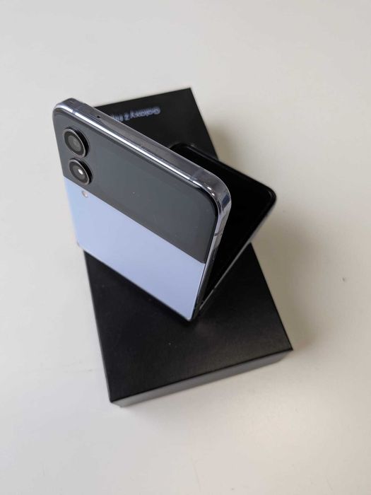 Telefon Samsung Galaxy Z Flip 4