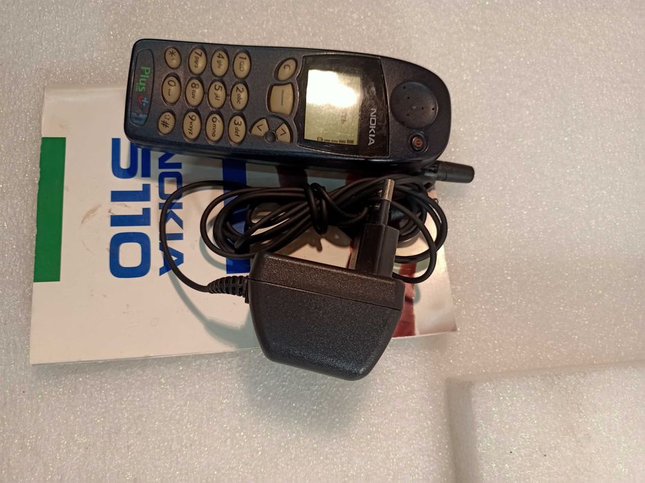 Nokia 5110 z ładowarką i instrukcją oryginał