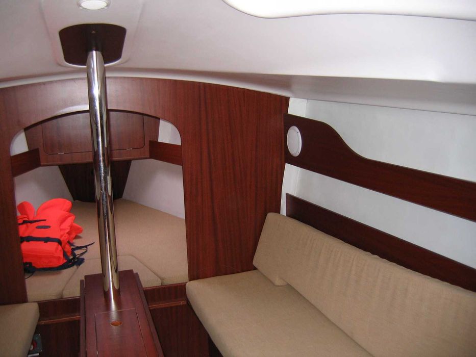 Jacht żaglowy Phila 880