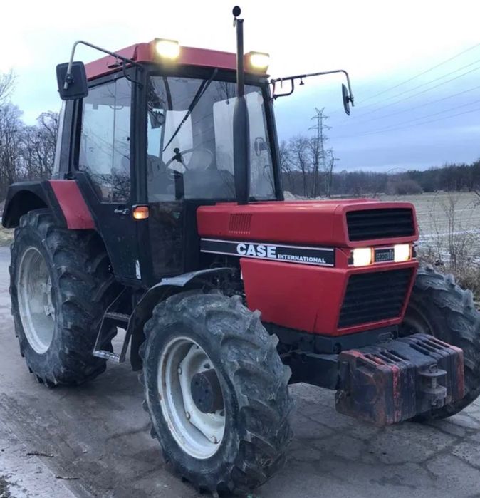 Ciągnika  Case-IH 844 XL zadbany