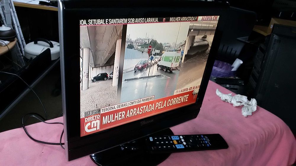 tv lcd teledois sk-1502tv  15 polgadas