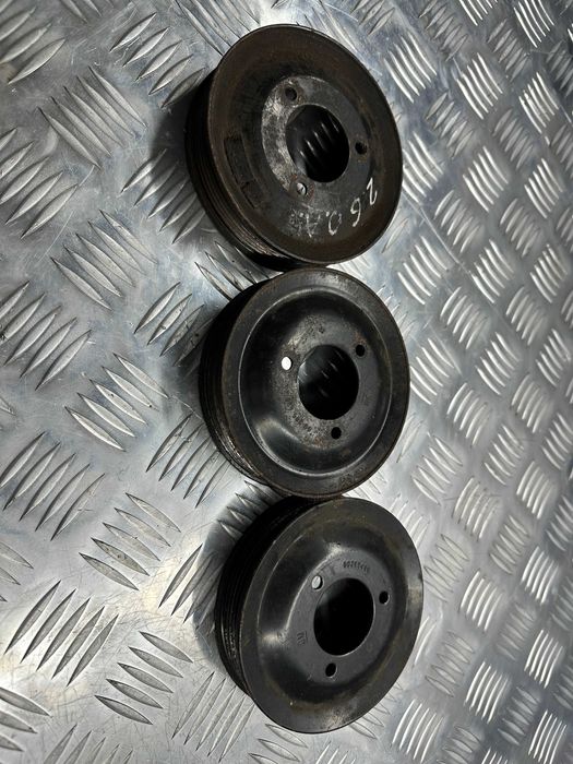 Шкив помпы OPEL Omega A C26NE, 30NE, C30NE, C30SE 90285496