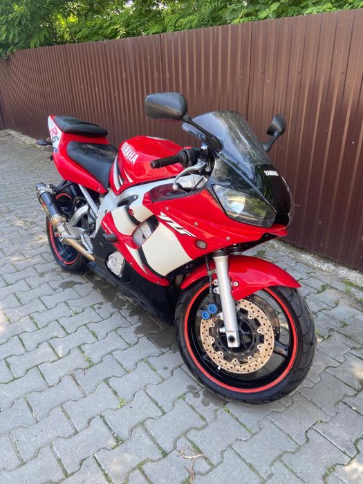 Yamaha R6 600 куб. См