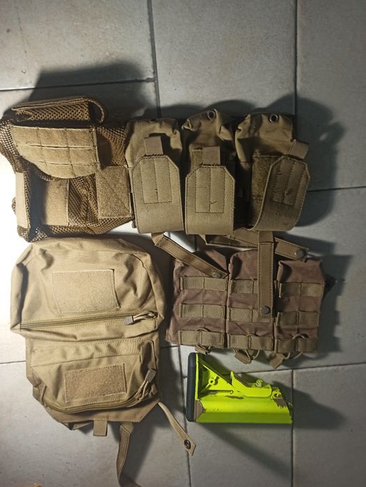 Lote diverso de material de Airsoft