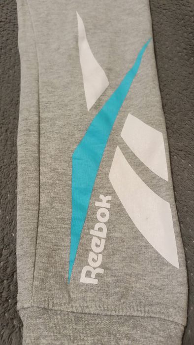 Spodnie dresowe Reebok 152