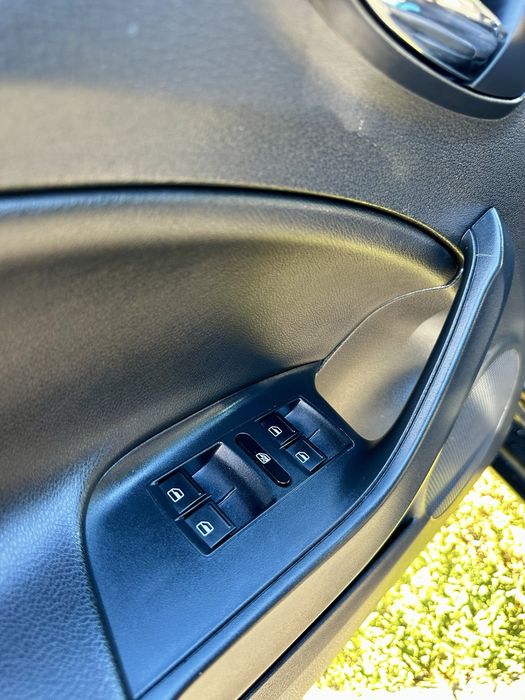 Seat ibiza fr 1.6tdi 2015 30 anos