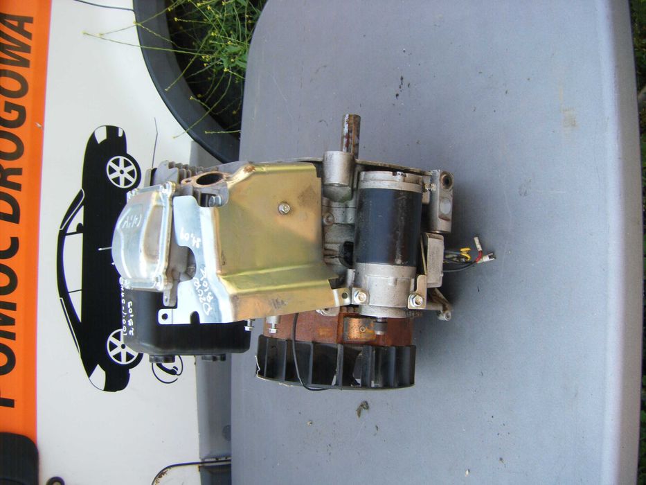 Duzy Silnik Spalinowy Kosiarka  Nowy / uszkodony na czesci