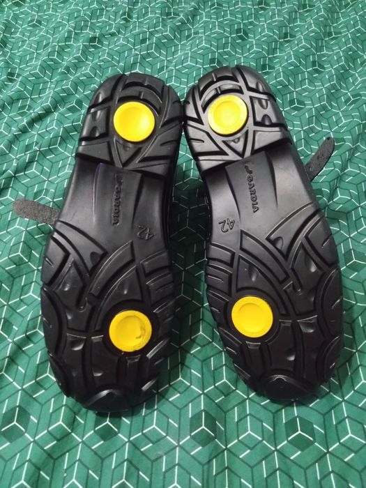 Buty do spawania, Gardia