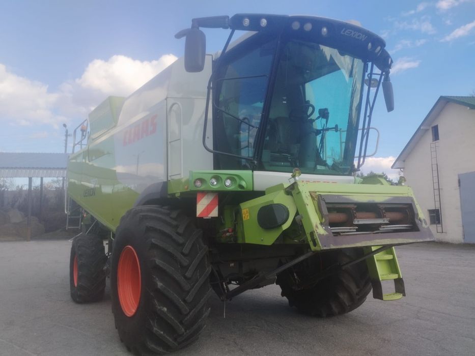 Комбайн CLAAS LEXION 760 2012 Vario900