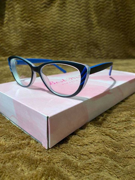 Окуляри з діоптріями OD -2,0 OS -1,5 кішечки очки кошеч короткозорість