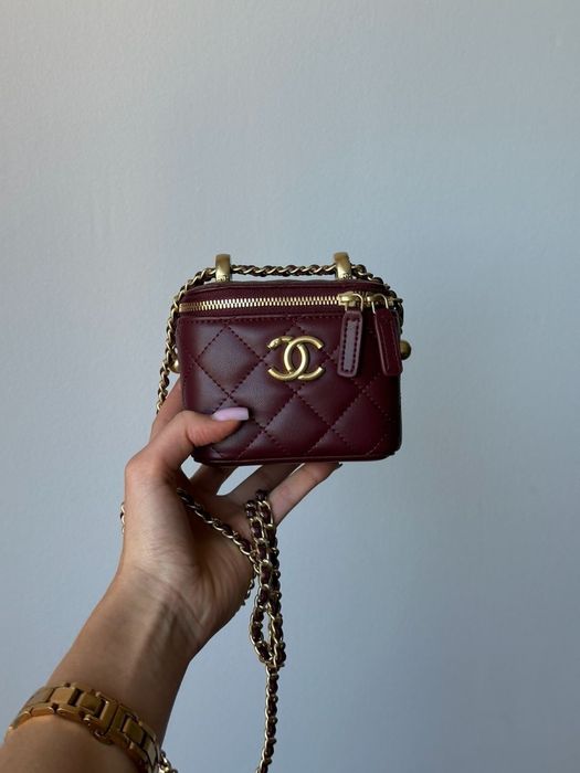Сумка Chanel Classic Burgundy Lambskin Pearl Crush Mini Vanity Case