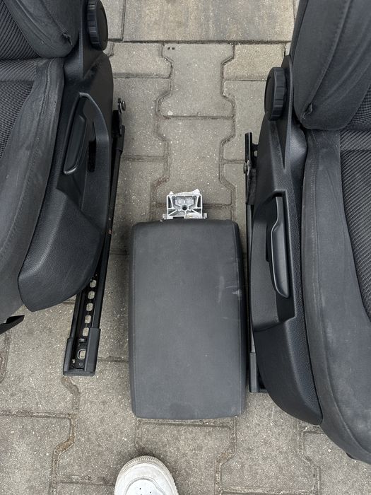 Fotele Audi A6C7 sedan +podłokietnik