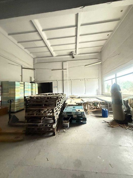 Здається виробниче або складське приміщення 800 кв.м. добрий стан.
