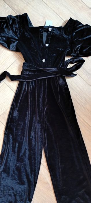 Zestaw ubrań dla dziewczynki  128-134