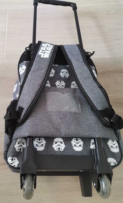 Рюкзак на колесах