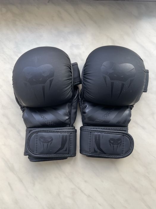 Перчатки для мма