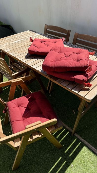Conjunto de Jardim IKEA FALHOLMEN – Mesa + 4 Cadeiras + 4 Almofadas