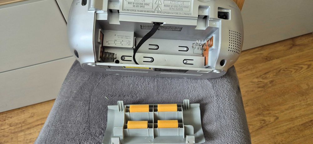 Radio magnetofon Tchompson CD