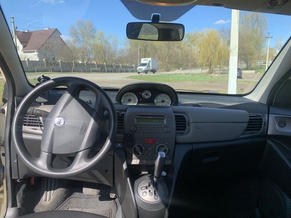 Продам автомобіль