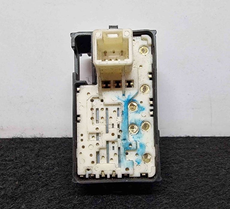 Comando / Botão / Interruptor Vidros Trás Direito - TOYOTA AURIS