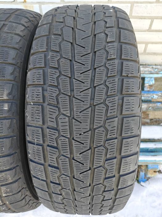 Шини зимові зимние Toyota land cruiser 200 r18 Тойота 200