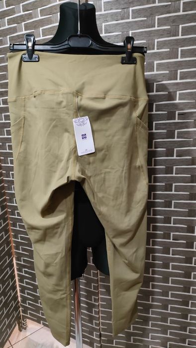 Nowe legginsy  rozmiar L