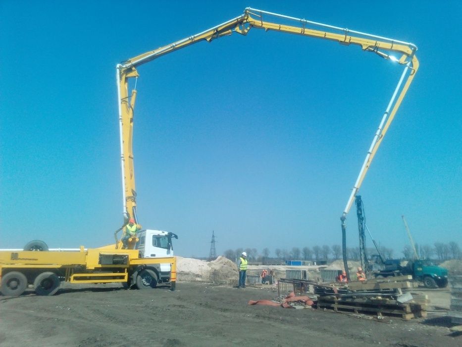 Оренда автобетононасоса