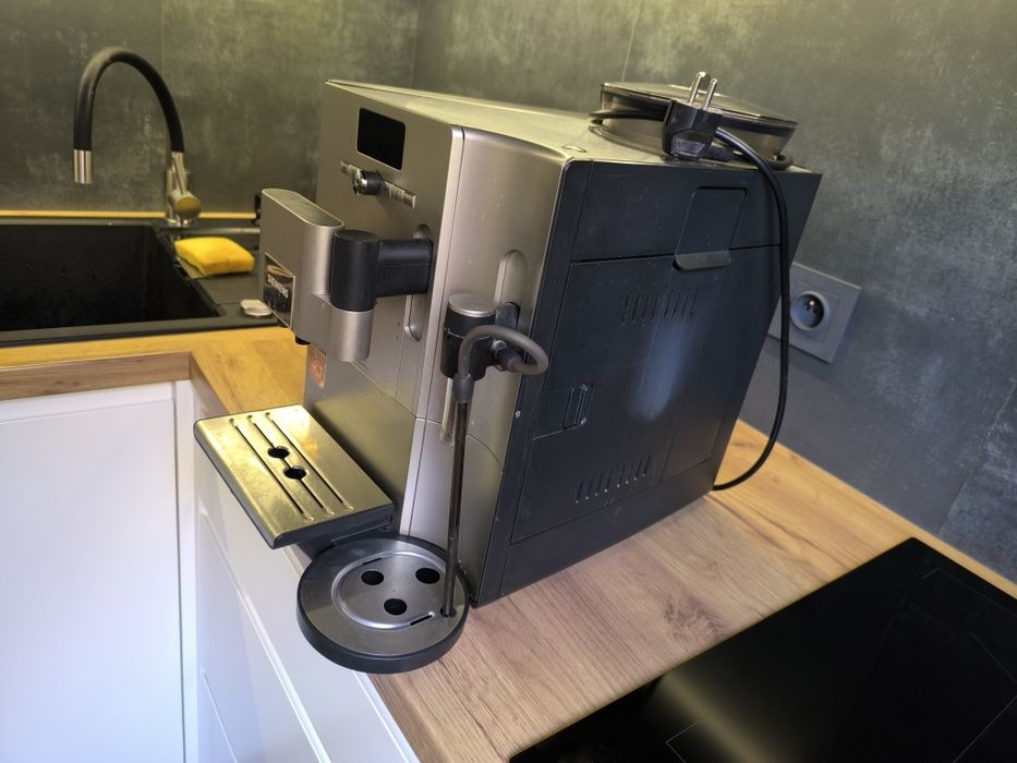 Ekspes cisnieniowy Siemens EQ 700 Lseries aromaSense