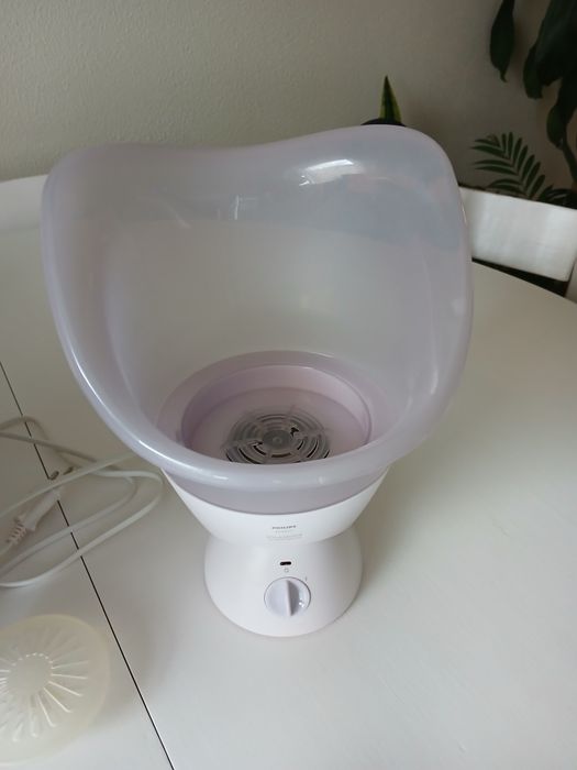 Vaporização do rosto e aromaterapia64862812938625122